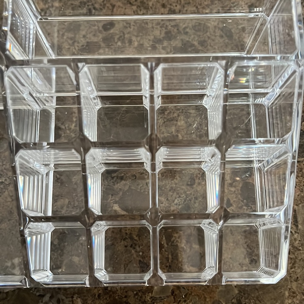 Clear Makeup Organized Box - Picture 3 of 3